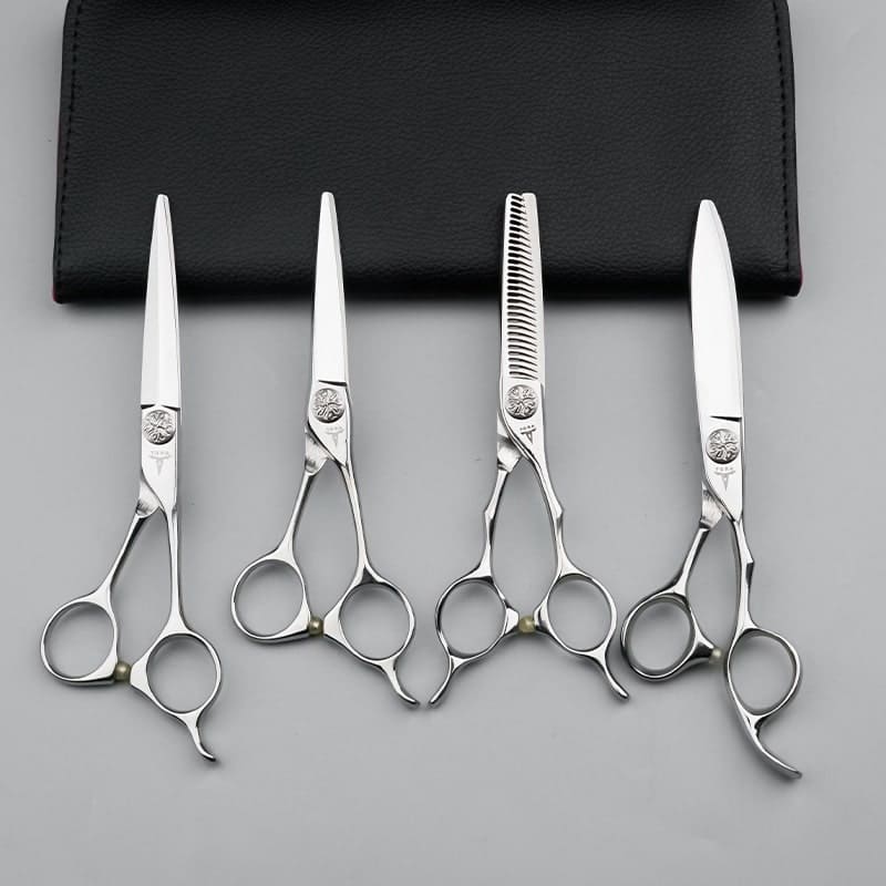 Course gives away high-end TORA scissors worth 5,000,000 VND