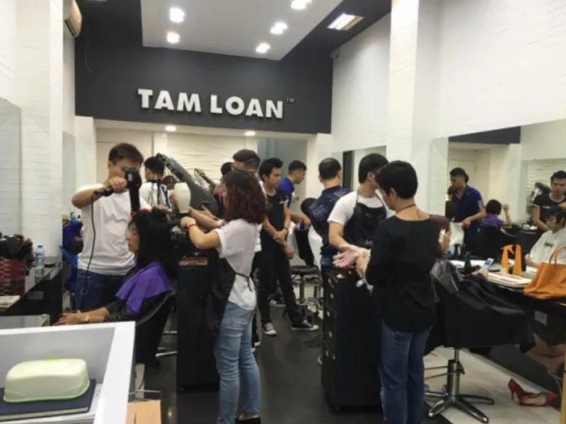 Địa chỉ cắt kiểu tóc Hàn Quốc nữ Tâm Loan Hair Salon
