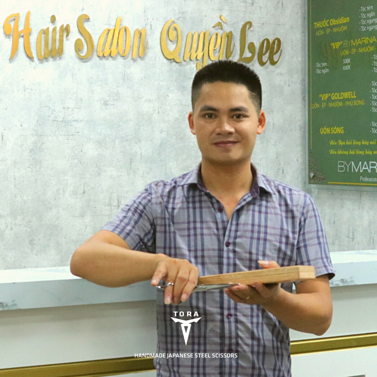 Kéo cắt tóc TORA NB-260 được trải nghiệm tại salon
